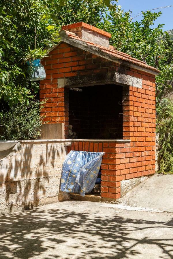 Comeissa Komiža Exteriér fotografie